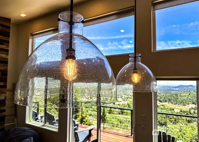 Bryce View Cabin - New Cabin With Amazing Views!